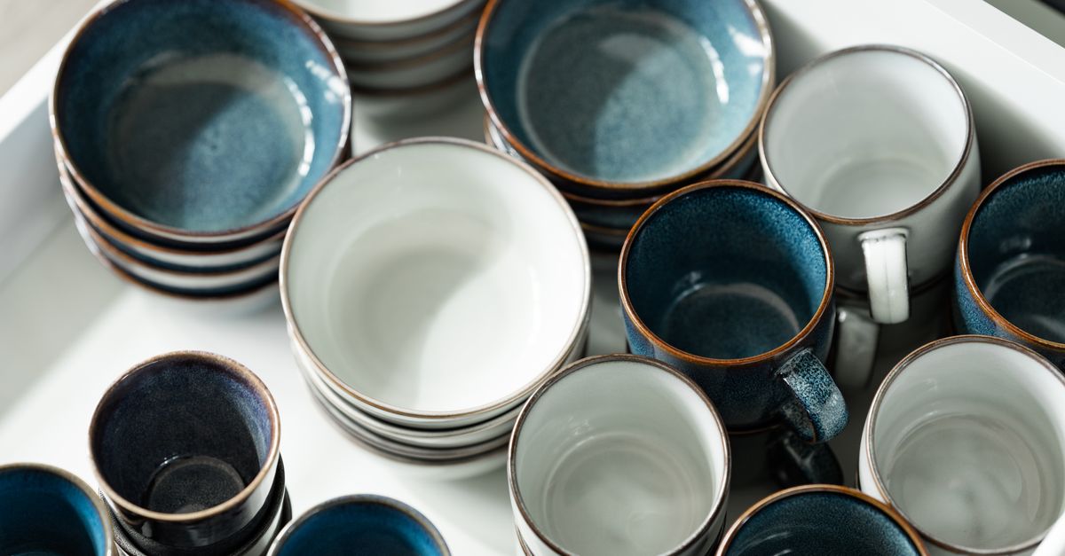 Glazed ceramic pieces